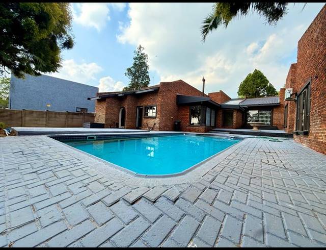 4 BEDROOM HOUSE FOR SALE IN VANDERBIJLPARK SE 3